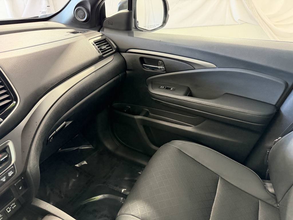 Thumbnail: 2021 Honda Passport - 26