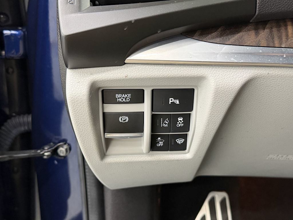 Thumbnail: 2019 Acura MDX - 20