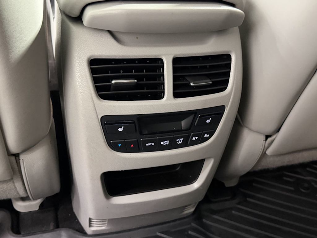 Thumbnail: 2019 Acura MDX - 17