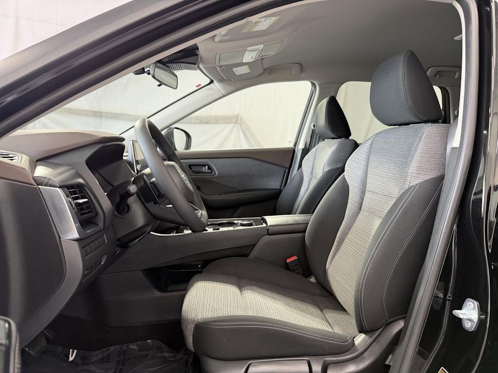 Thumbnail: 2021 Nissan Rogue - 9