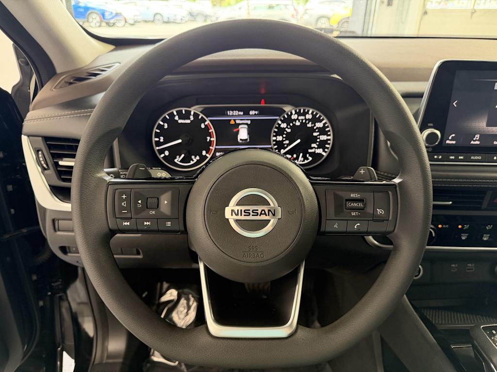 Thumbnail: 2021 Nissan Rogue - 11