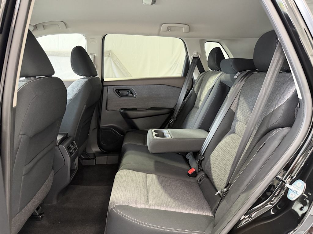 Thumbnail: 2021 Nissan Rogue - 10