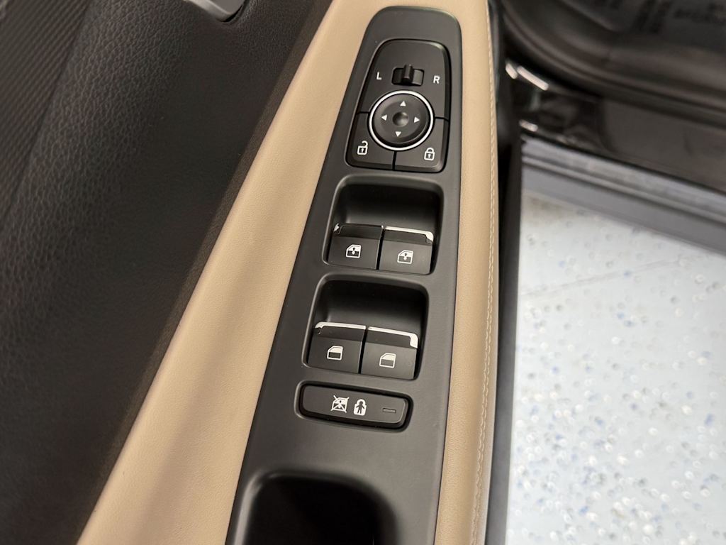 Thumbnail: 2020 Hyundai Santa Fe - 20