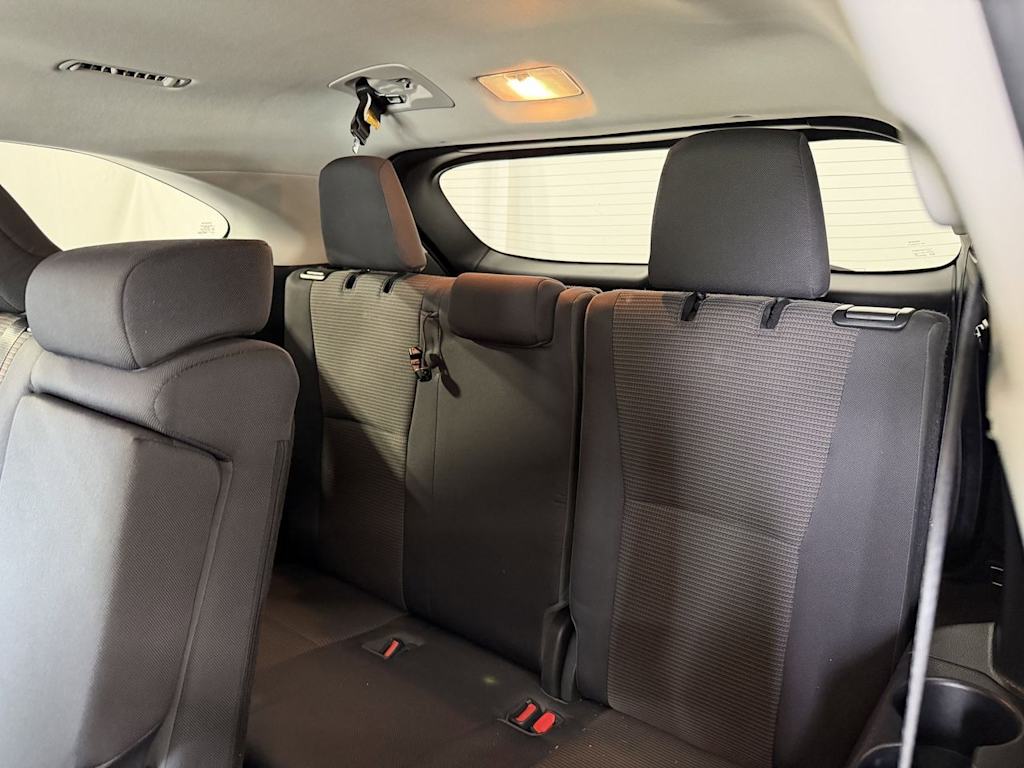 Thumbnail: 2023 Toyota Highlander - 18