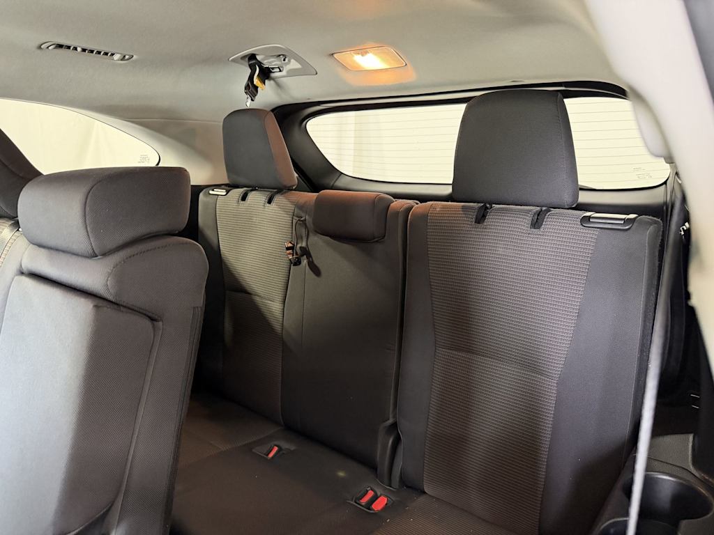 Thumbnail: 2023 Toyota Highlander - 18