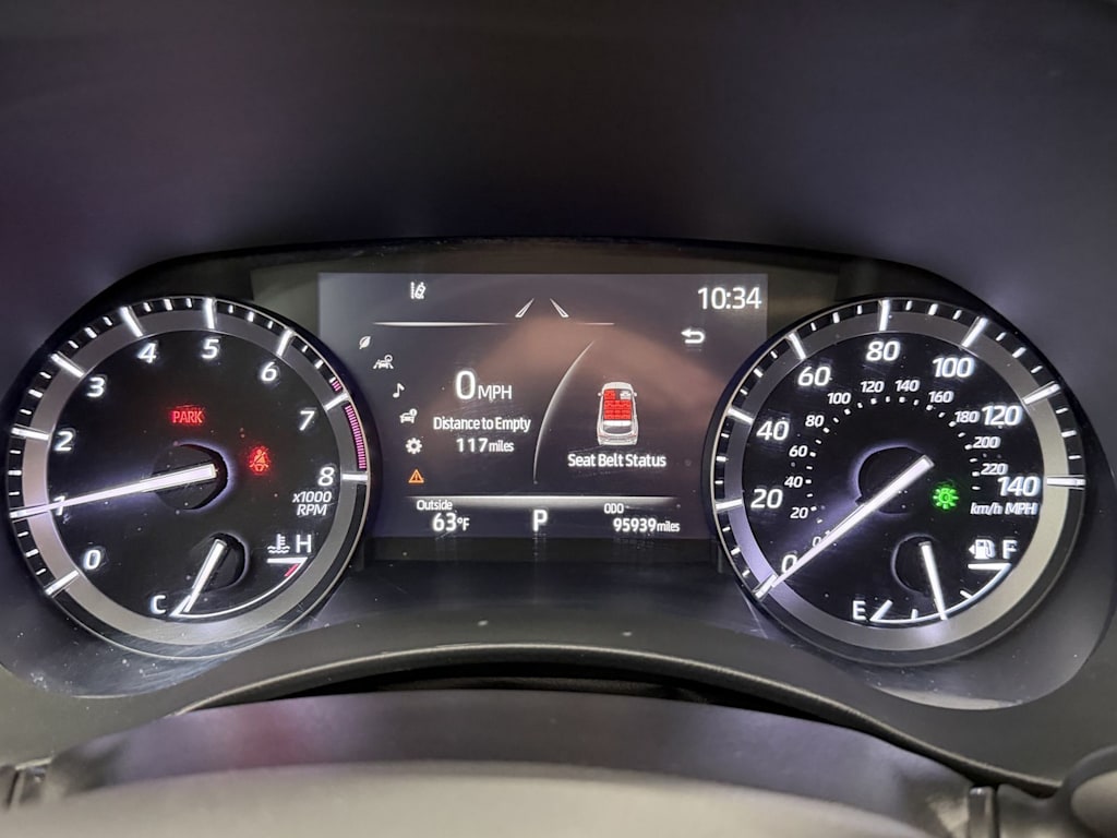 Thumbnail: 2021 Toyota Highlander - 14