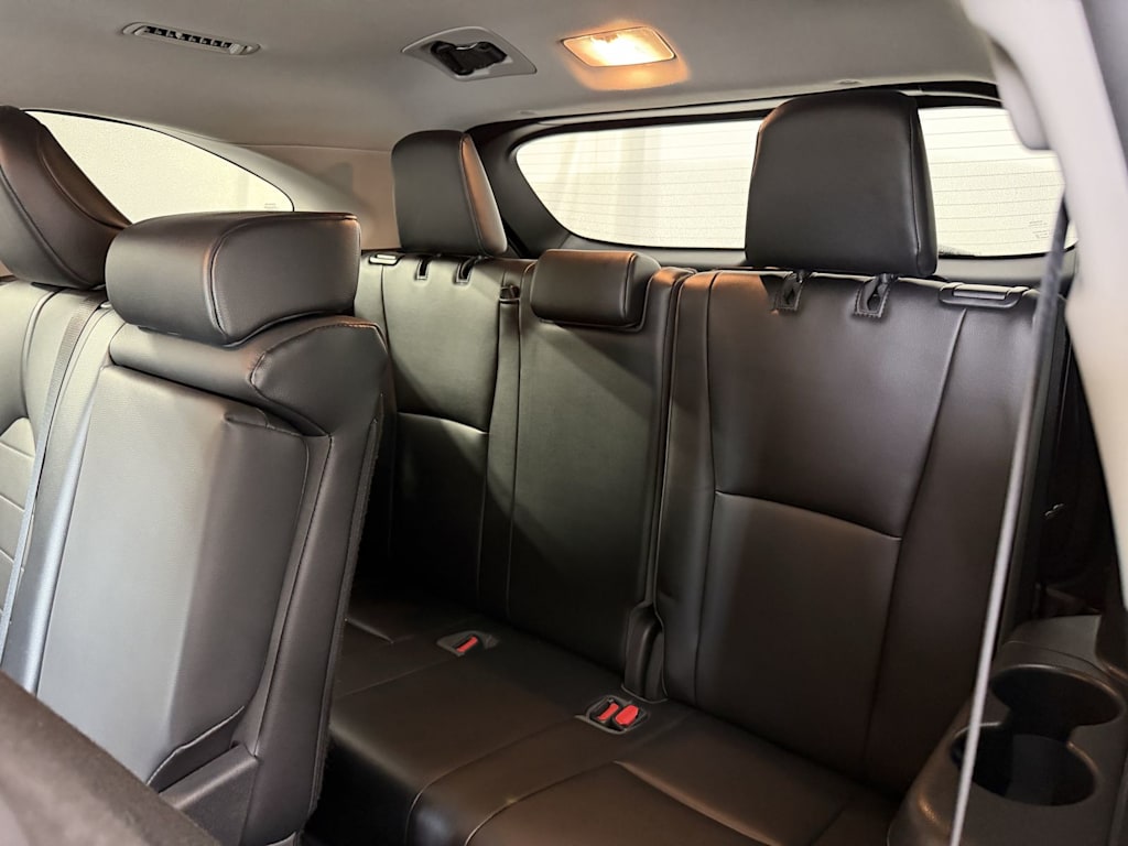 Thumbnail: 2021 Toyota Highlander - 18