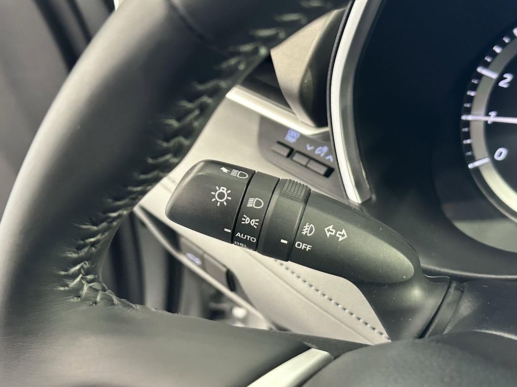 Thumbnail: 2022 Toyota Highlander - 12