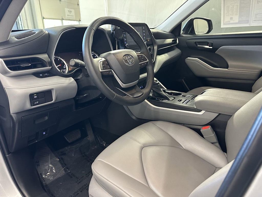 Image of 2022 Toyota Highlander