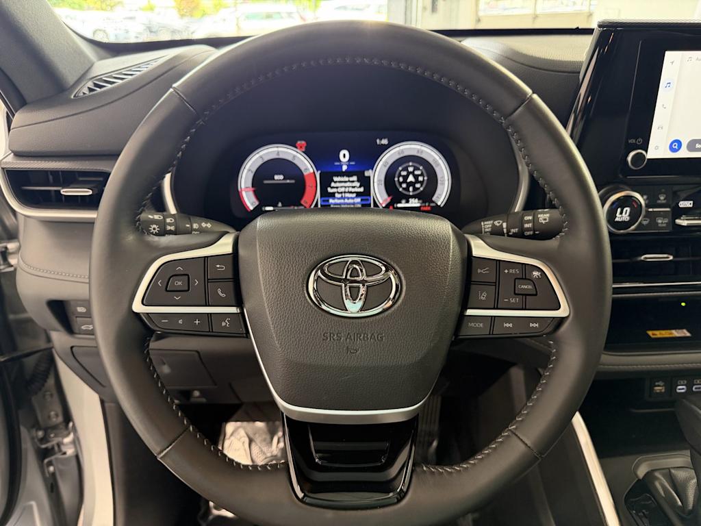 Thumbnail: 2025 Toyota Highlander - 11