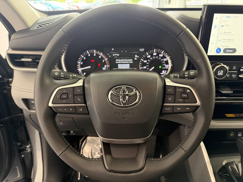 Thumbnail: 2026 Toyota Highlander - 11