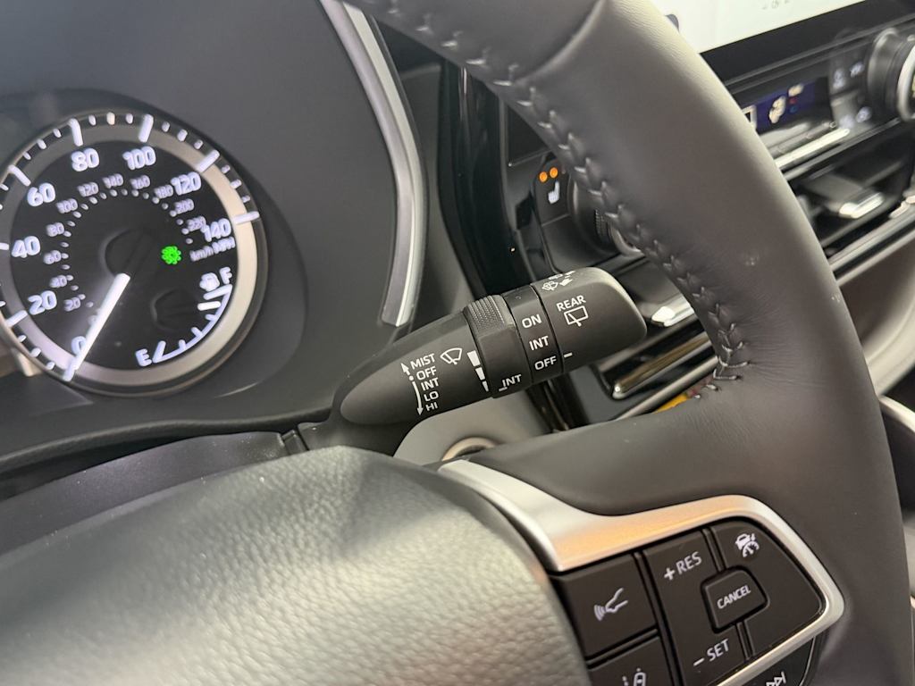Thumbnail: 2026 Toyota Highlander - 14
