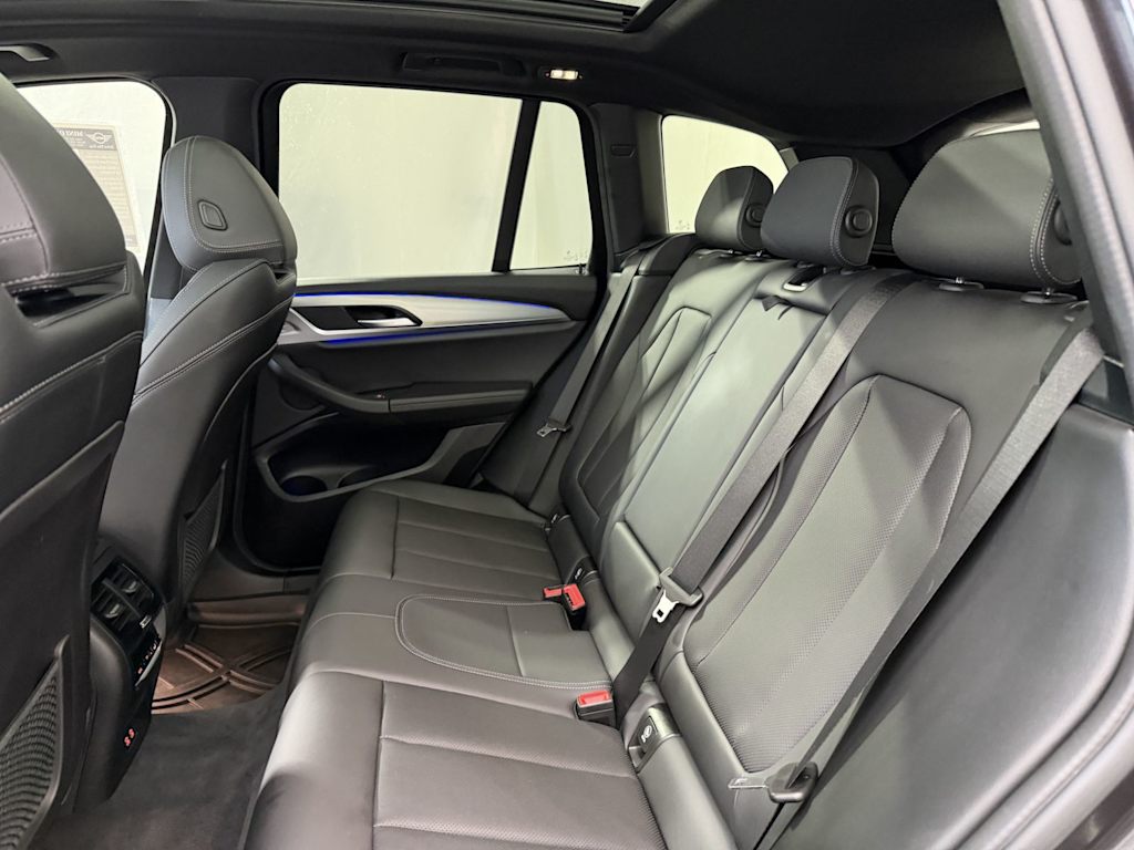Thumbnail: 2022 BMW X3 - 10