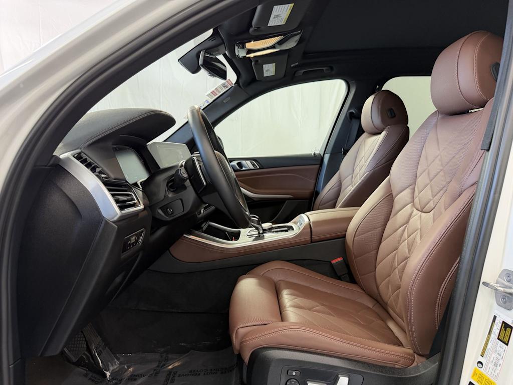 Thumbnail: 2023 BMW X5 - 8