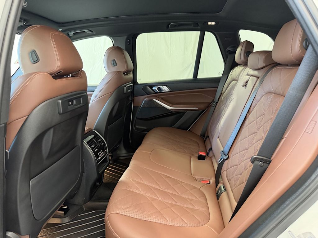Thumbnail: 2023 BMW X5 - 9