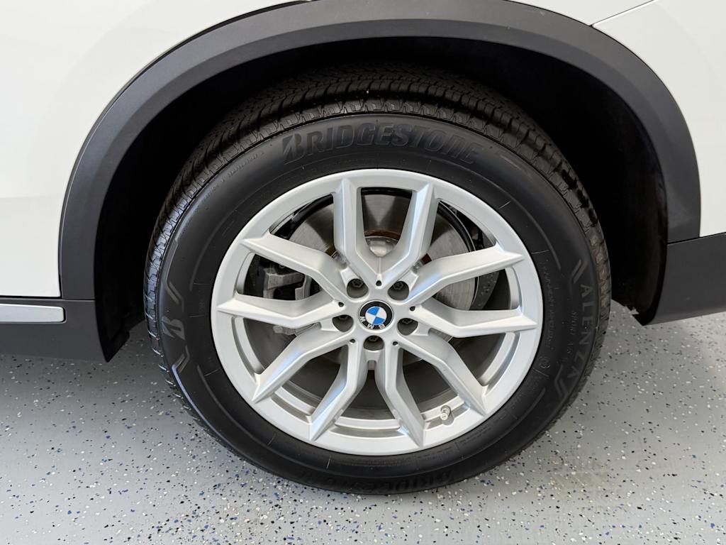 Thumbnail: 2023 BMW X5 - 6