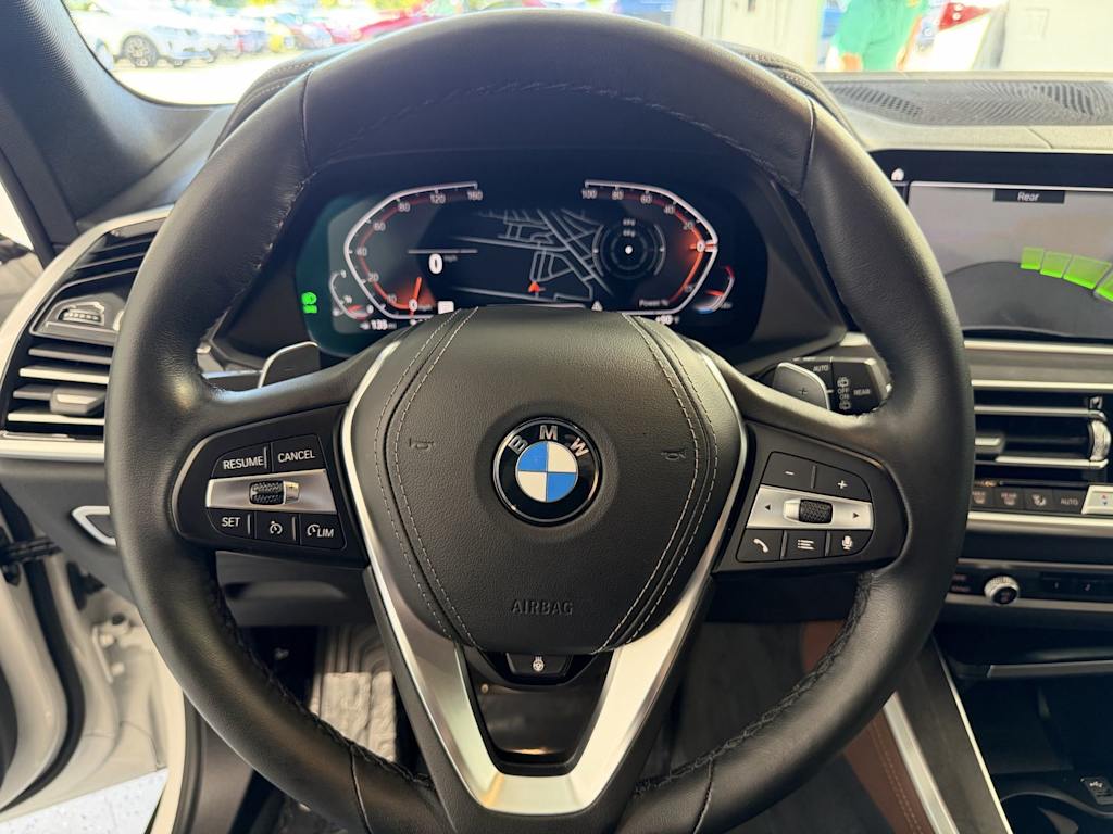 Thumbnail: 2023 BMW X5 - 10