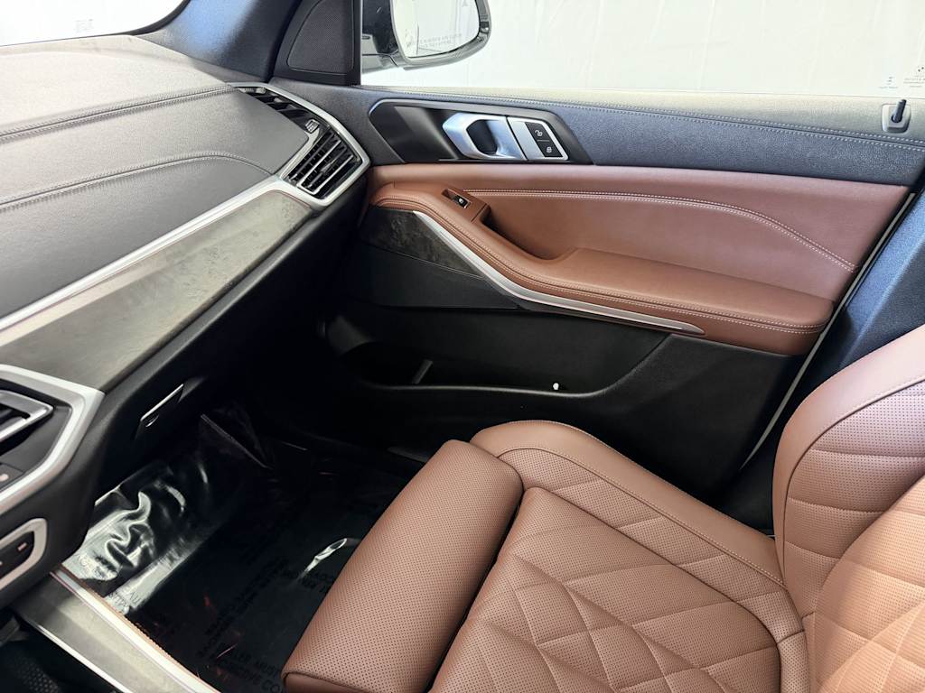 Thumbnail: 2023 BMW X5 - 11