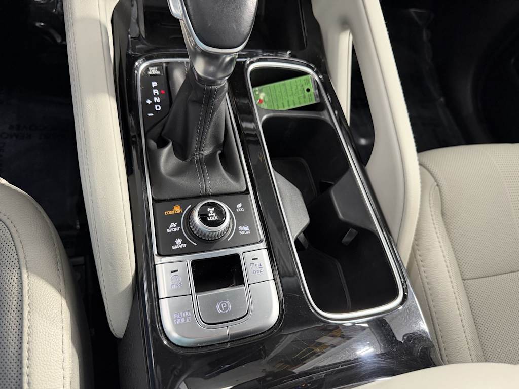 Thumbnail: 2020 Kia Telluride - 24