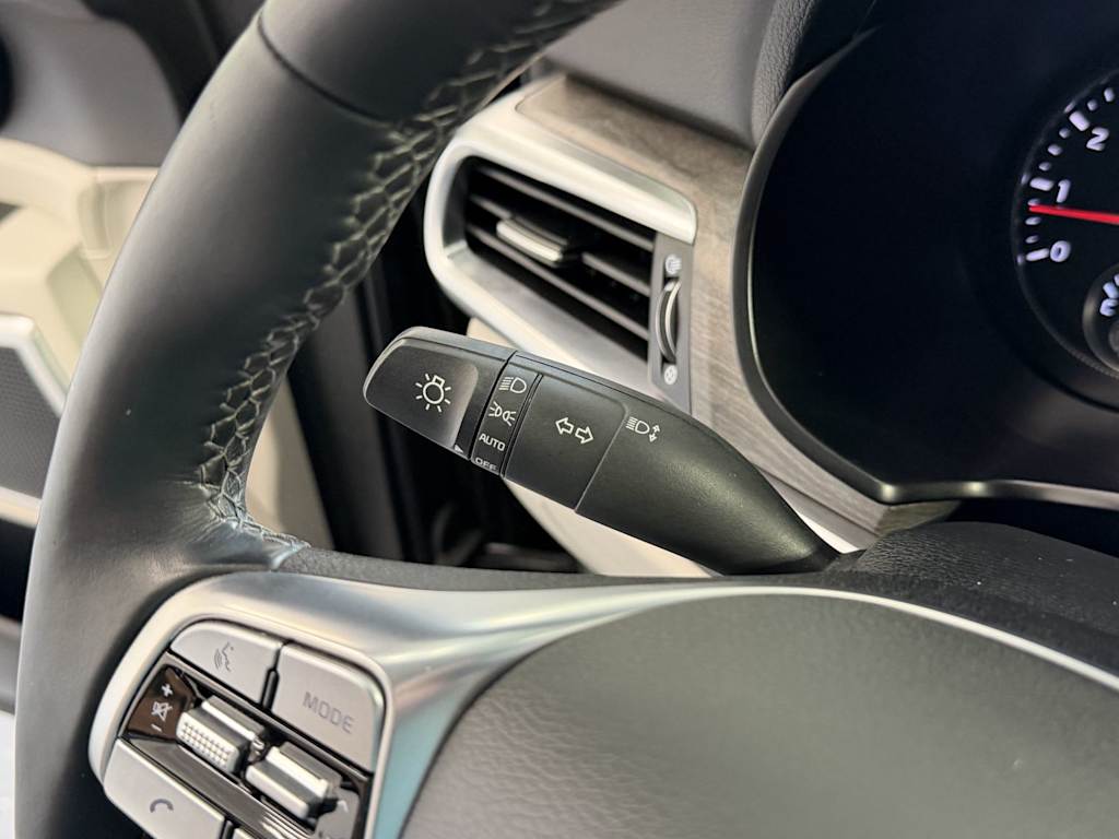 Thumbnail: 2020 Kia Telluride - 12