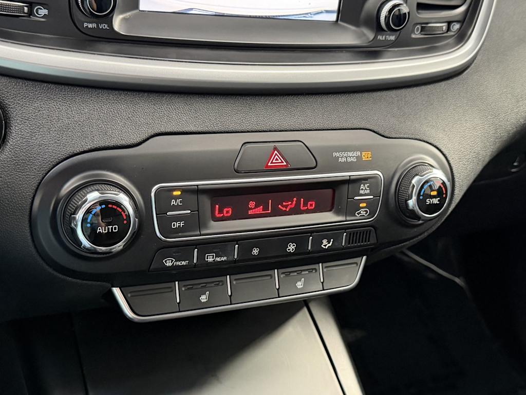 Thumbnail: 2020 Kia Sorento - 18