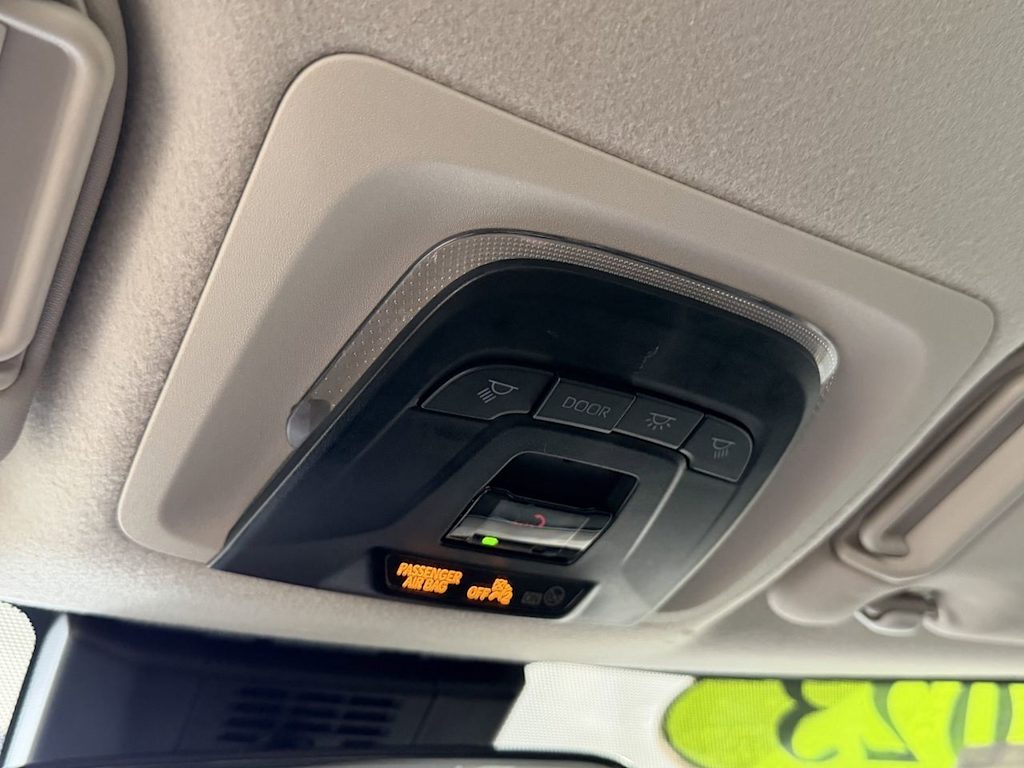 Thumbnail: 2023 Toyota Corolla - 21