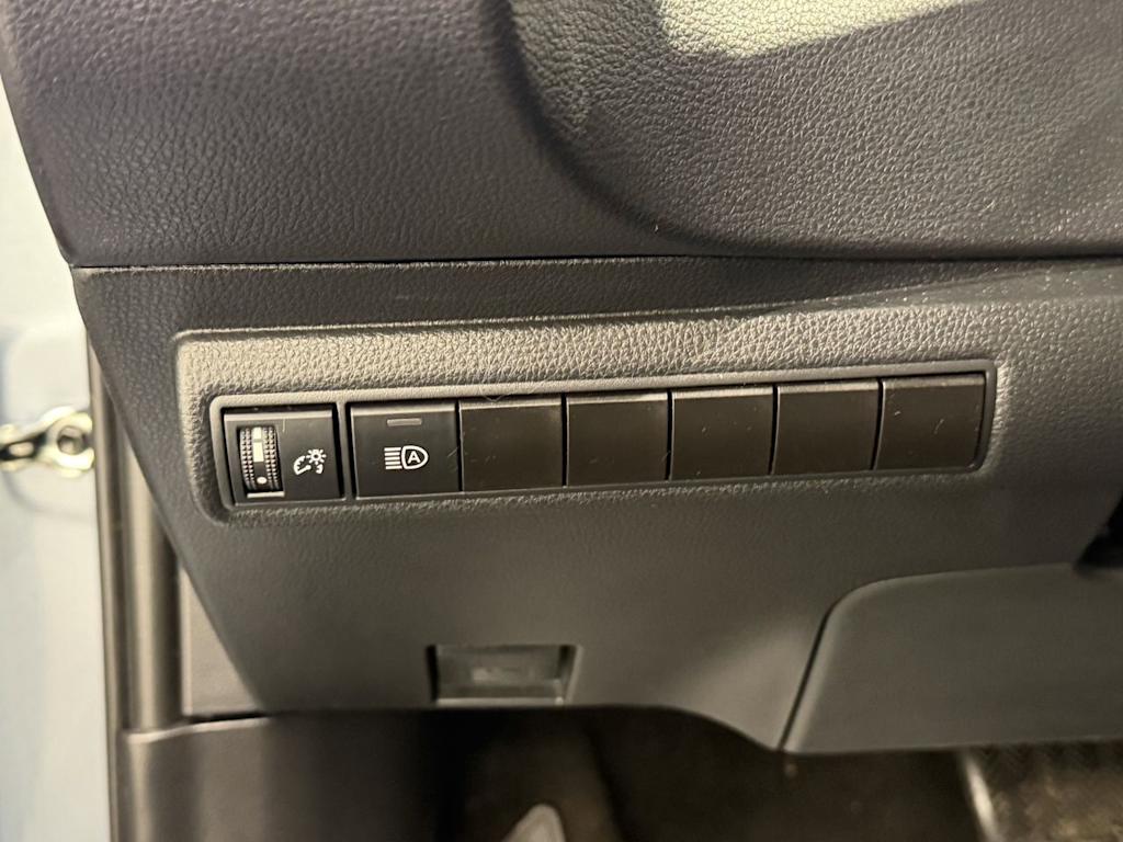 Thumbnail: 2023 Toyota Corolla - 19