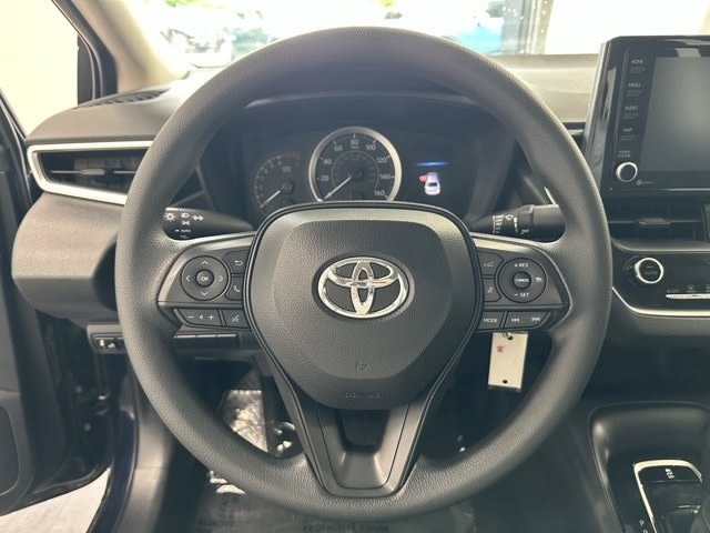 2022 Toyota Corolla LE 12
