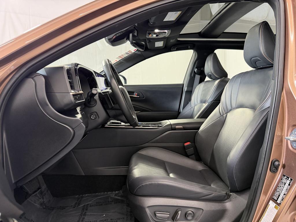 Thumbnail: 2025 Toyota Crown - 8