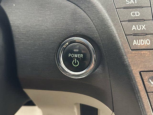 Thumbnail: 2010 Toyota Prius - 22
