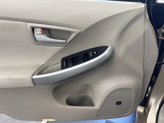 Thumbnail: 2010 Toyota Prius - 19