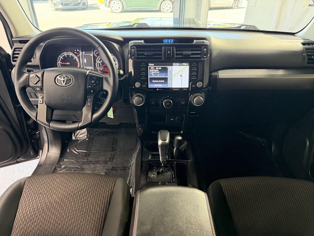 Thumbnail: 2020 Toyota 4Runner - 6
