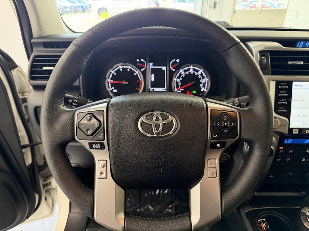 Thumbnail: 2023 Toyota 4Runner - 10