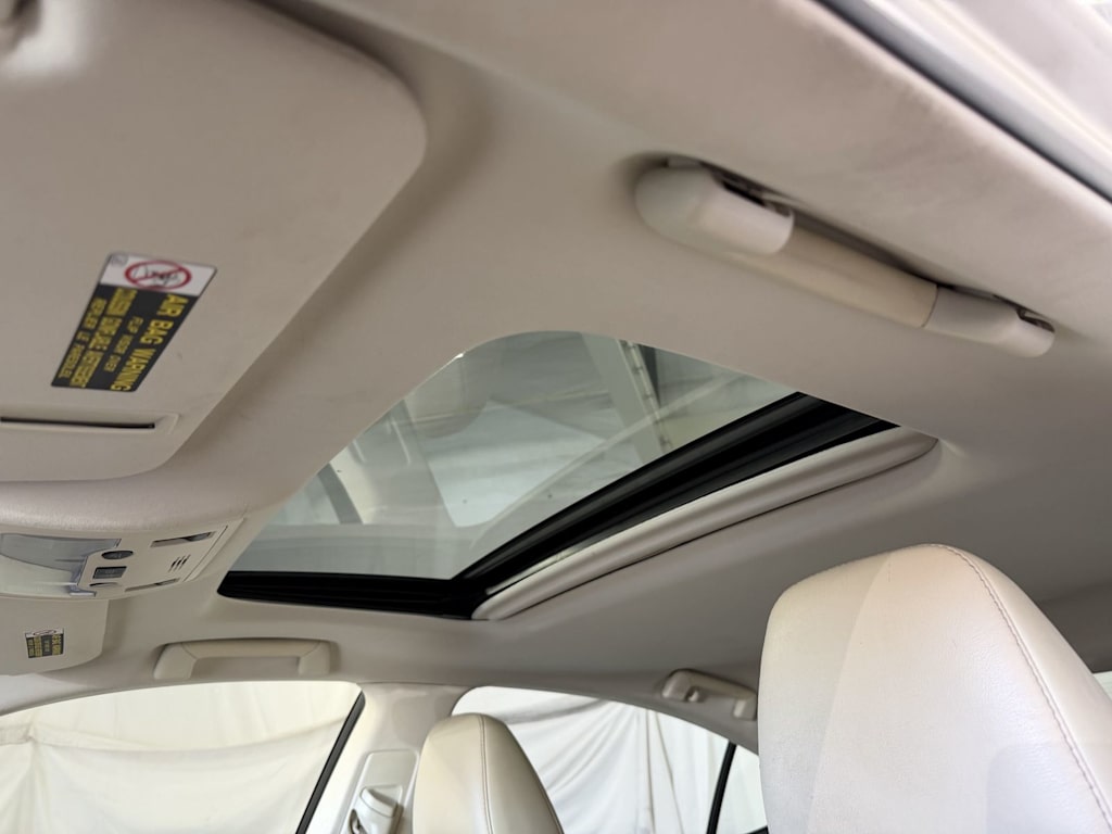 Thumbnail: 2013 Lexus ES - 19
