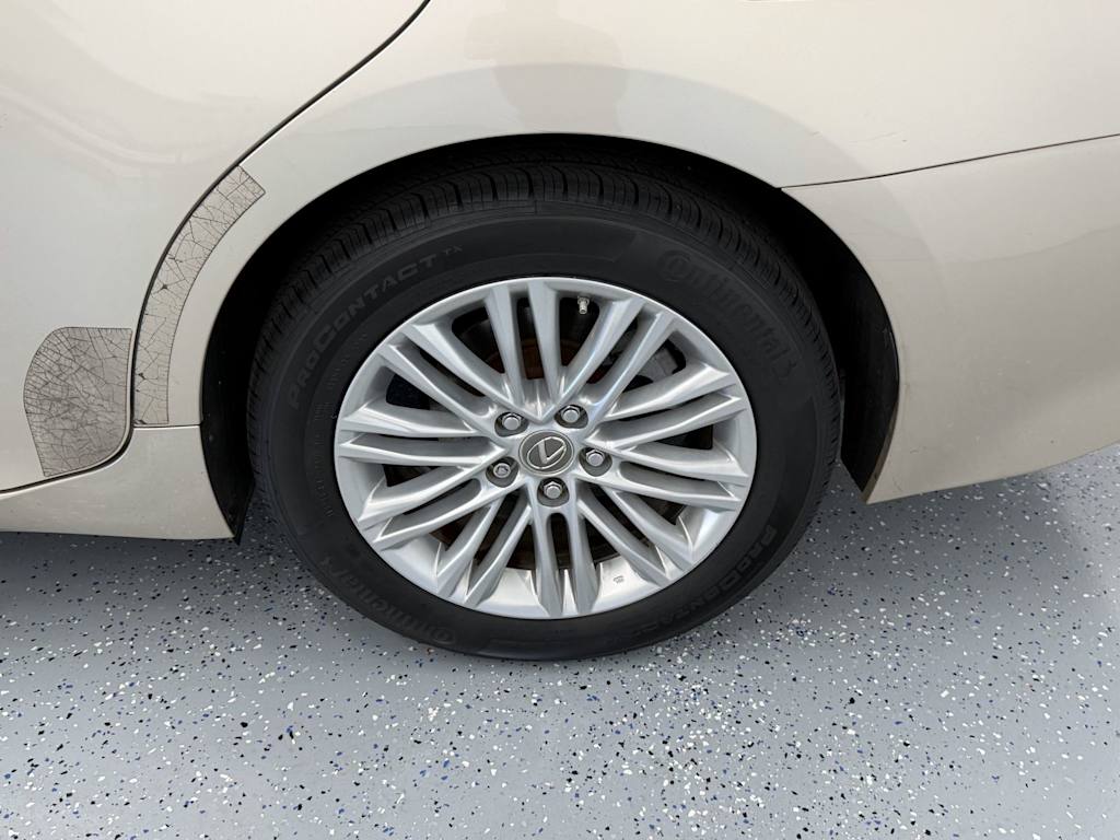 Thumbnail: 2013 Lexus ES - 7