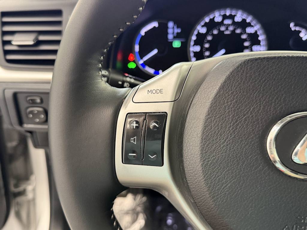 Thumbnail: 2012 Lexus CT - 18