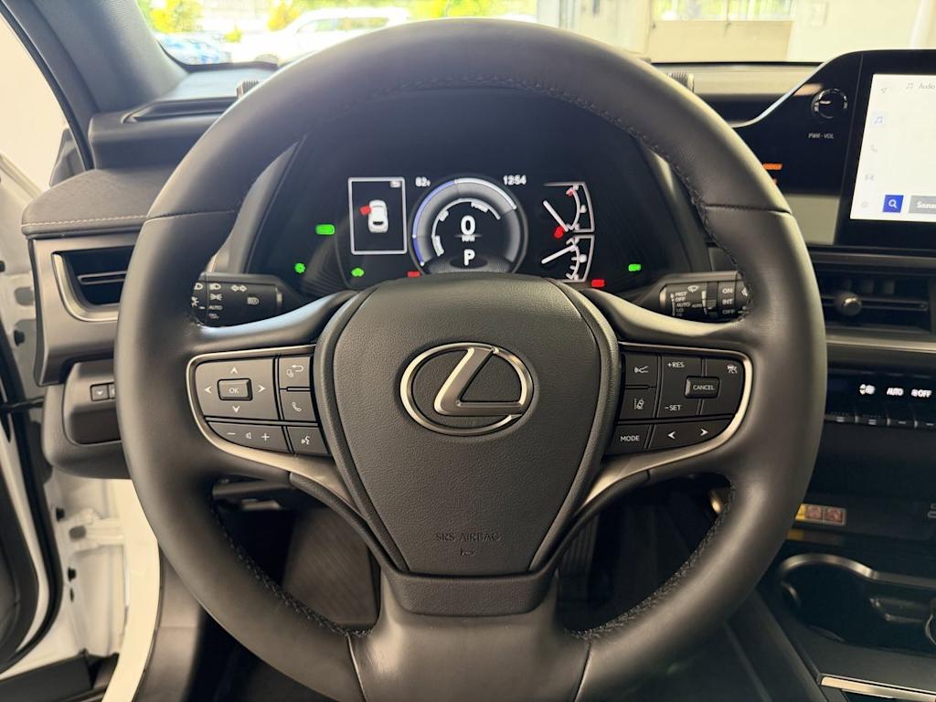 Thumbnail: 2024 Lexus UX - 11