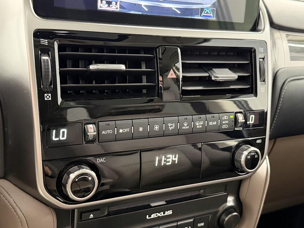 Thumbnail: 2023 Lexus GX - 23