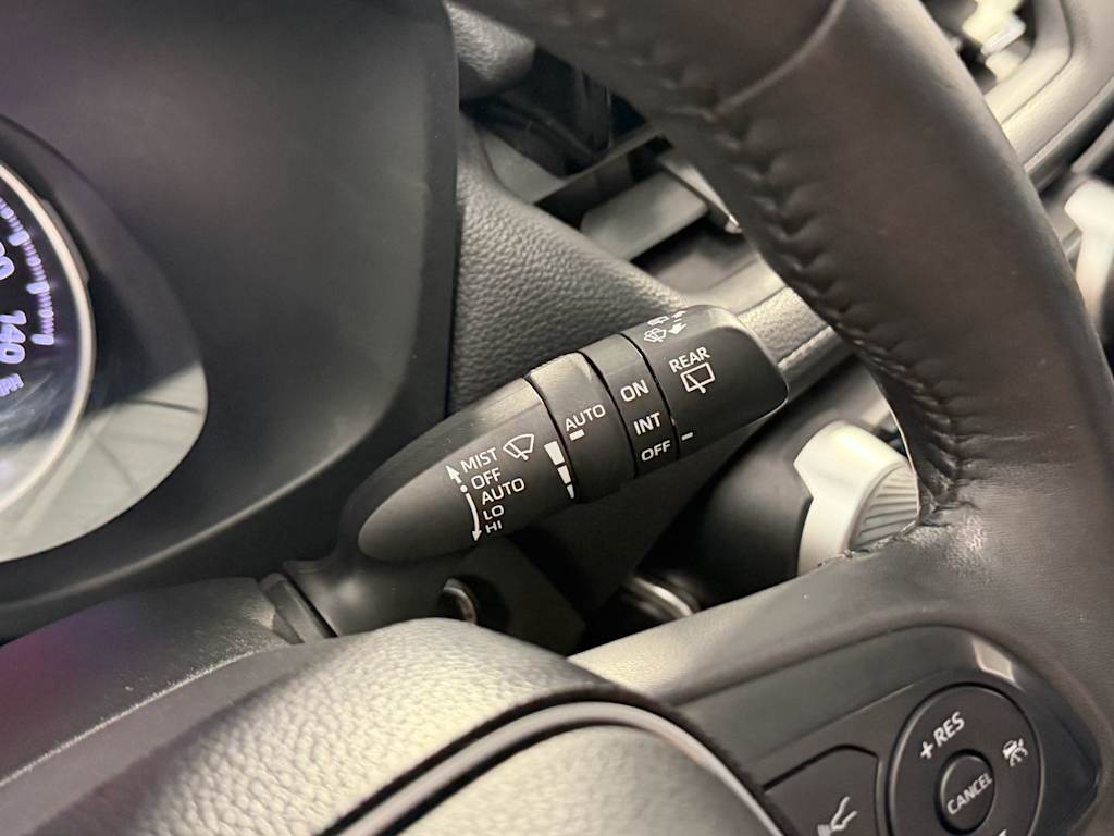 Thumbnail: 2021 Toyota RAV4 - 20