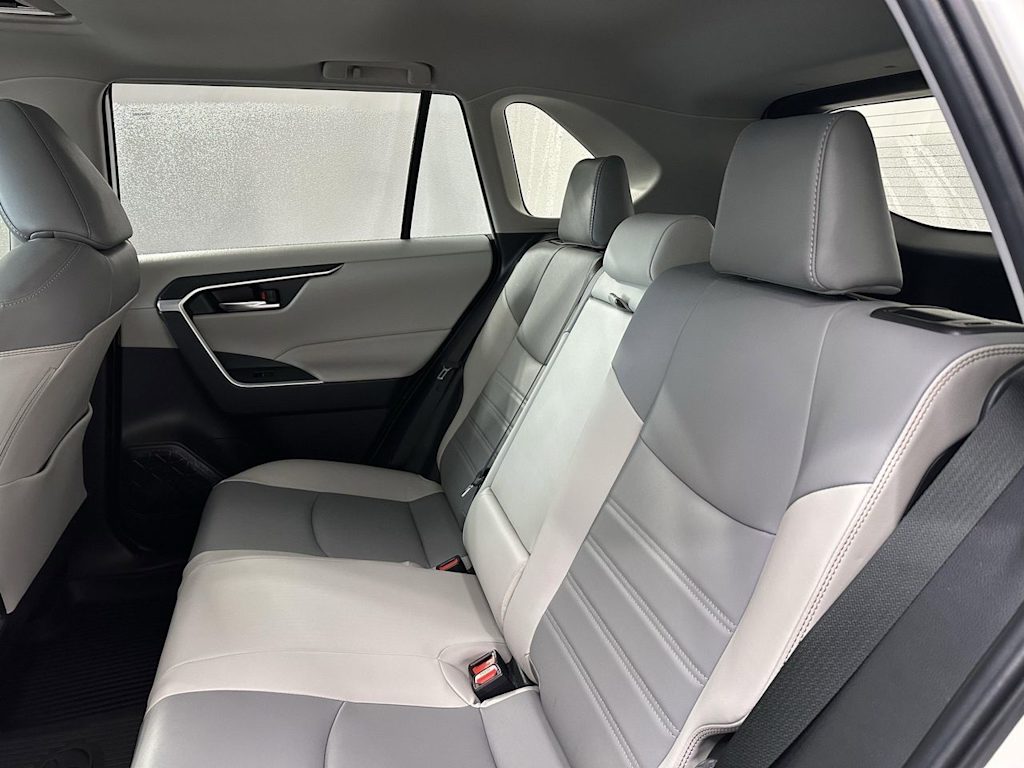 Thumbnail: 2022 Toyota RAV4 - 11