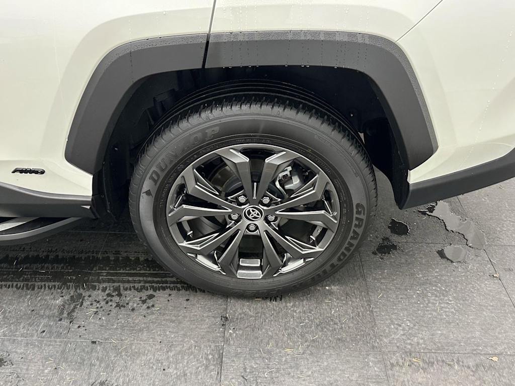 Thumbnail: 2022 Toyota RAV4 - 7