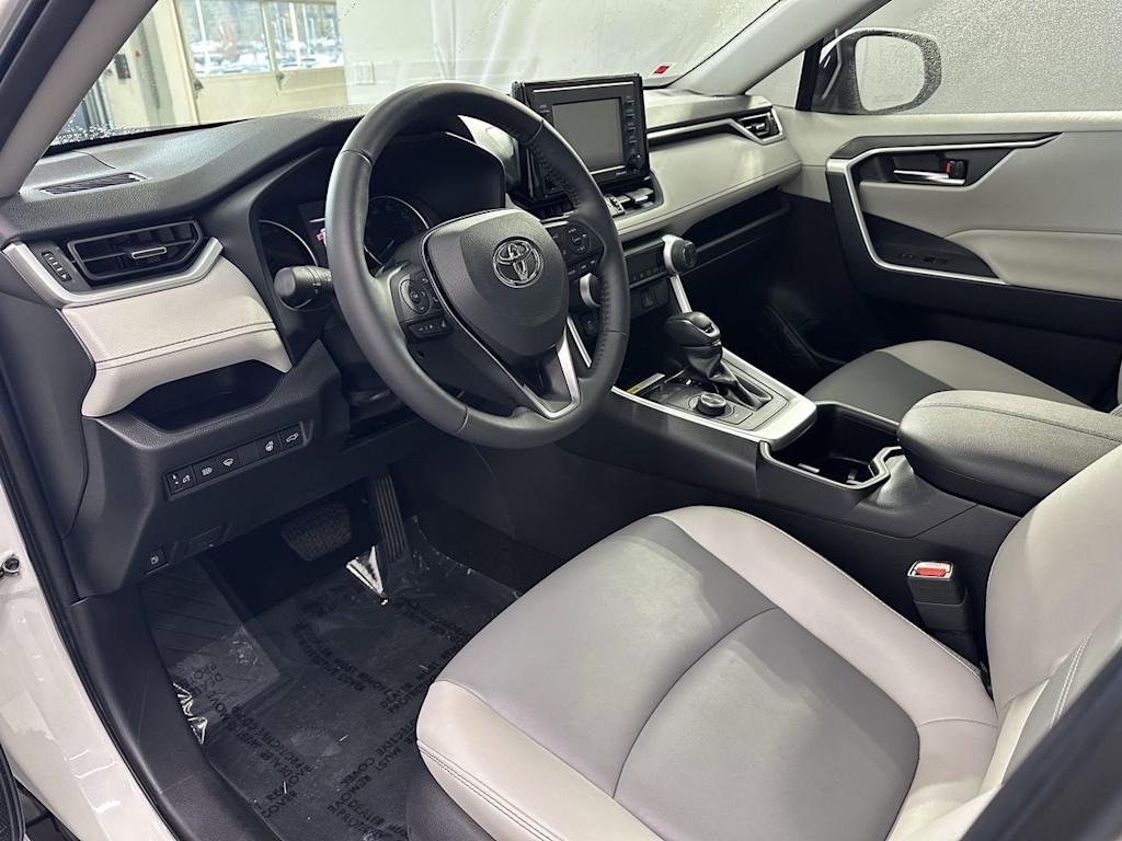 Image of 2022 Toyota RAV4