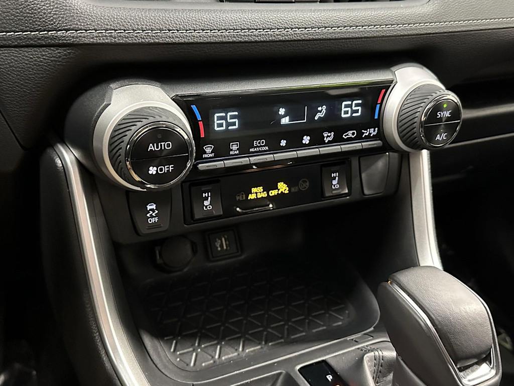 Thumbnail: 2023 Toyota RAV4 - 23