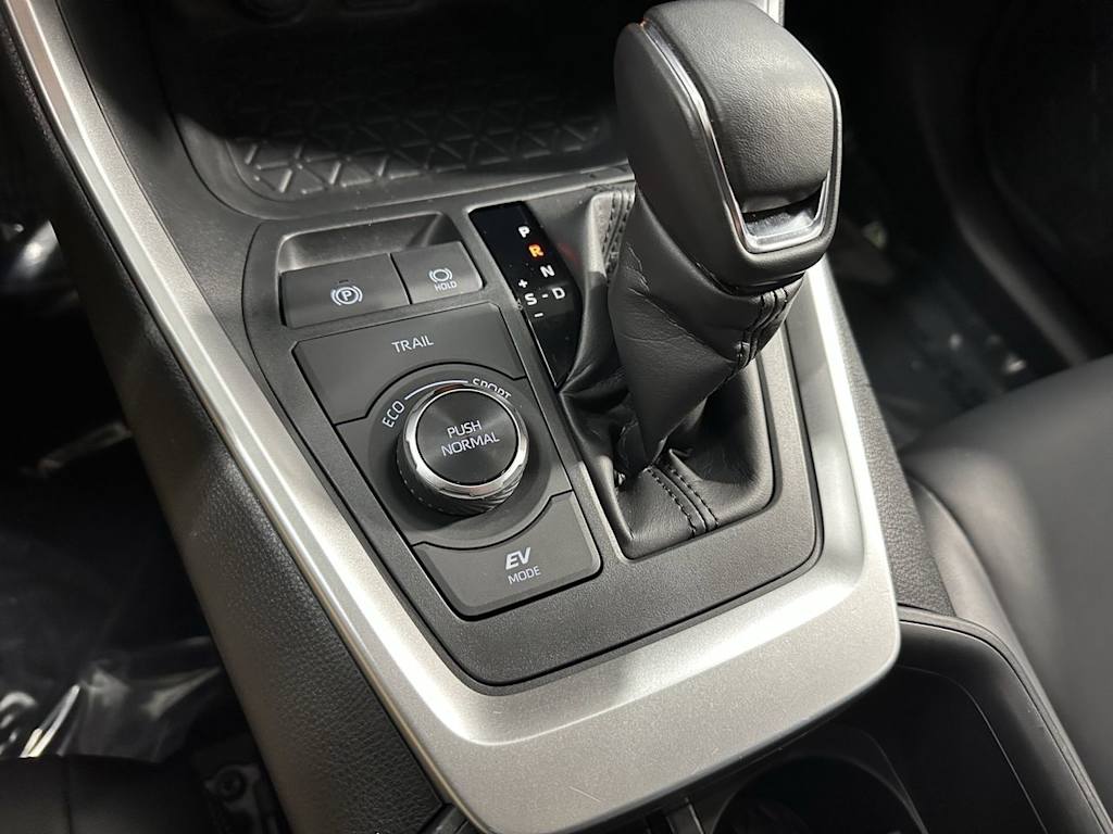 Thumbnail: 2023 Toyota RAV4 - 24