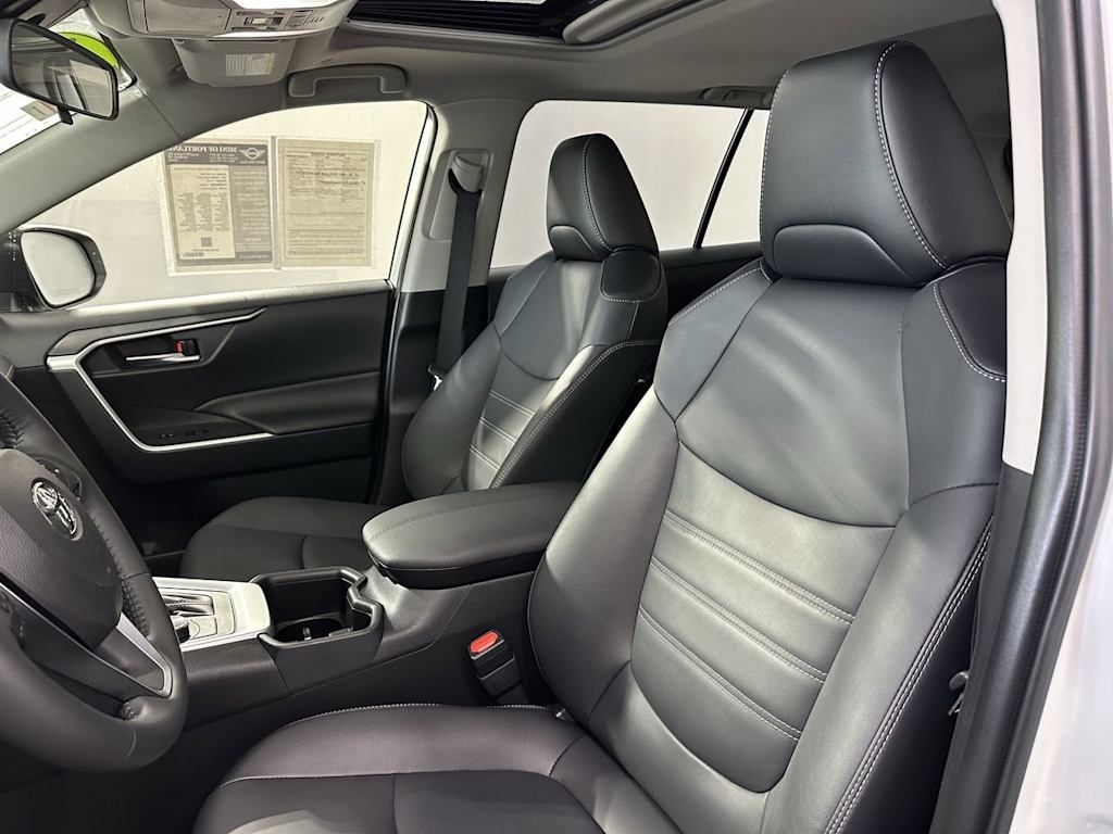 Thumbnail: 2023 Toyota RAV4 - 9