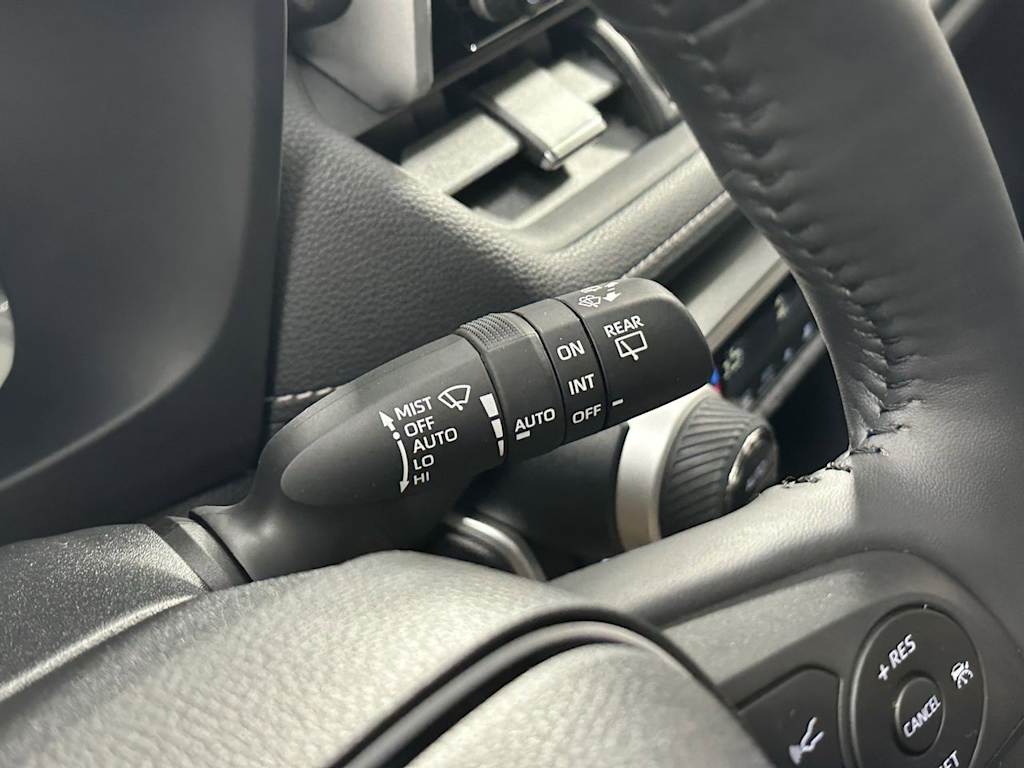 Thumbnail: 2023 Toyota RAV4 - 20