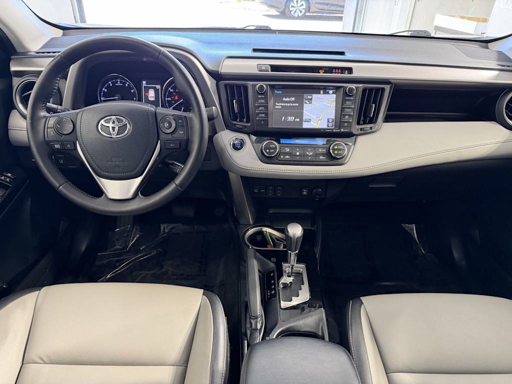 Thumbnail: 2018 Toyota RAV4 - 8