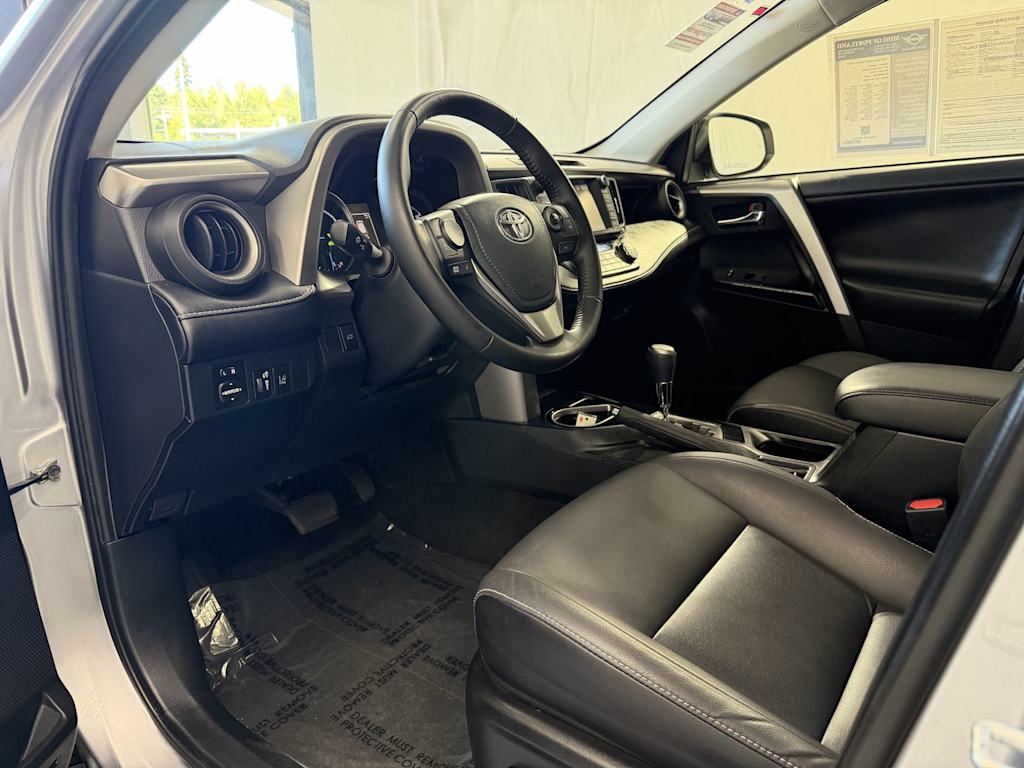 Thumbnail: 2018 Toyota RAV4 - 2