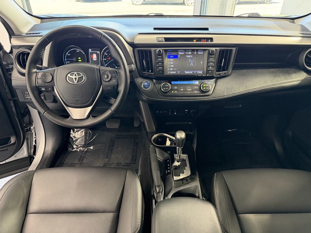 Thumbnail: 2018 Toyota RAV4 - 8