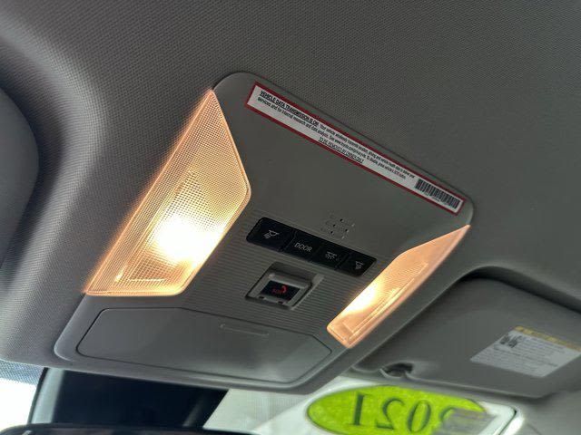 Thumbnail: 2021 Toyota RAV4 - 21